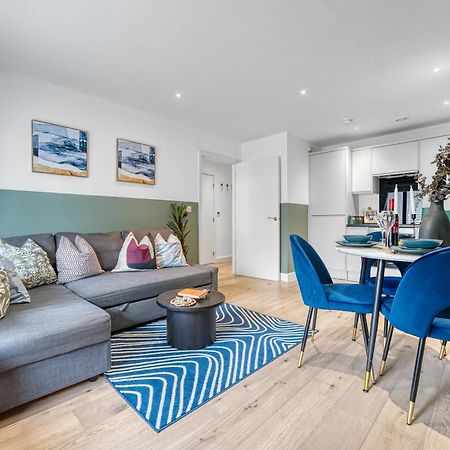 1 Bedroom Ocean Village Luxurious, Stylish & Cosy Apartment, Central Location In Southampton, Sleeps 4 - Summer Special Offer! - By Blue Puffin Stays Luaran gambar